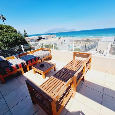 2Whitewaters Bloubergstrand Homestay Экстерьер фото