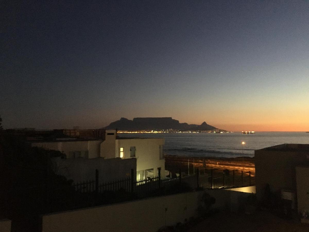 2Whitewaters Bloubergstrand Homestay Экстерьер фото