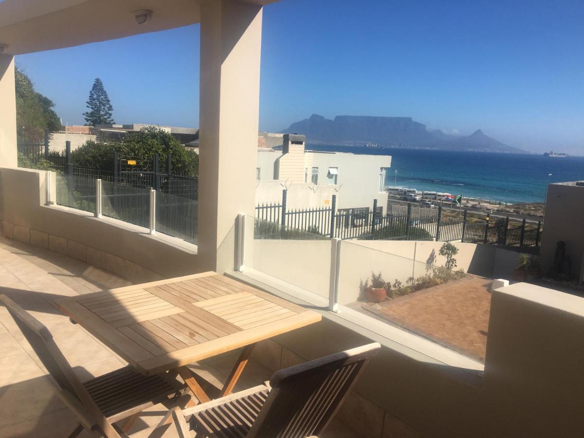 2Whitewaters Bloubergstrand Homestay Экстерьер фото